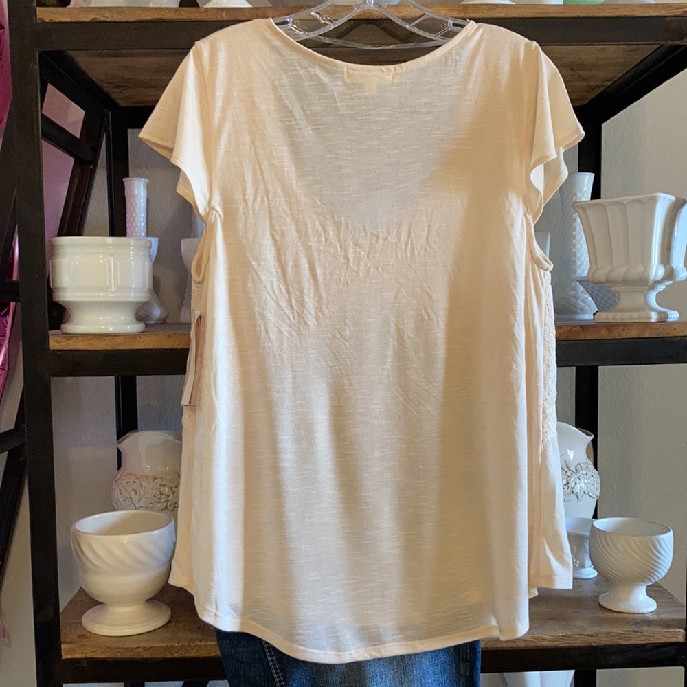 🌺🌺WALLFLOWER TOP🌺🌺 - Picture 3 of 8
